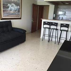 Apto En El Cabrero Con Vista Al Mar , Cartagena Colombia